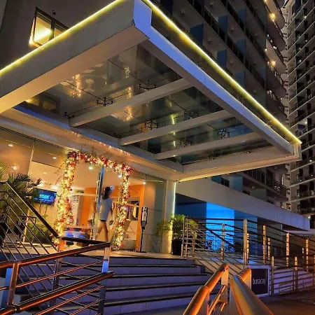 Azure Staycation Ronaldinnes Place