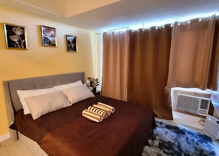 Azure Staycation Ronaldinnes Place * Manila
