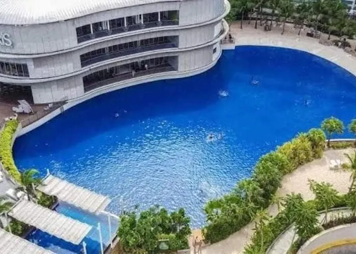 Azure Staycation Ronaldinnes Place Aparthotel